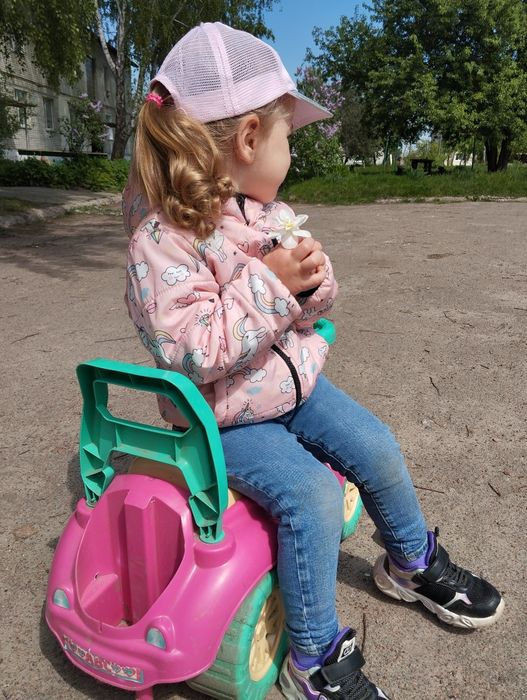 Двостороння  курточка для дівчинки і шапка