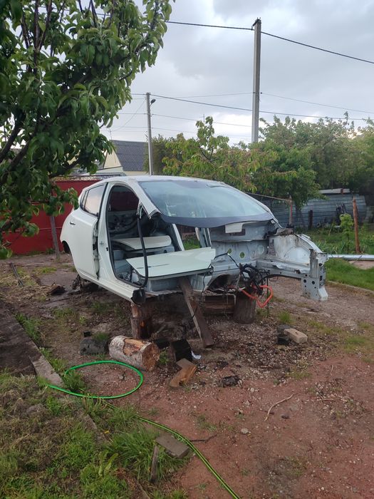 Ніссан ліф.Розбираємо авто пригнаний з Норвегії