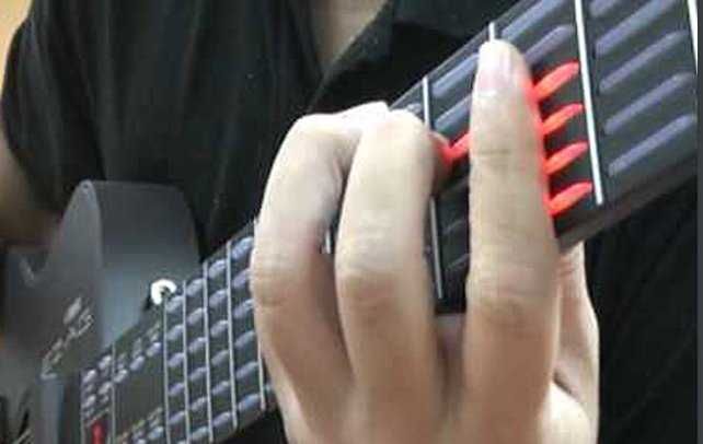 Guitarra Yamaha EZ-AZ - Como Nova, em Perfeito Estado.