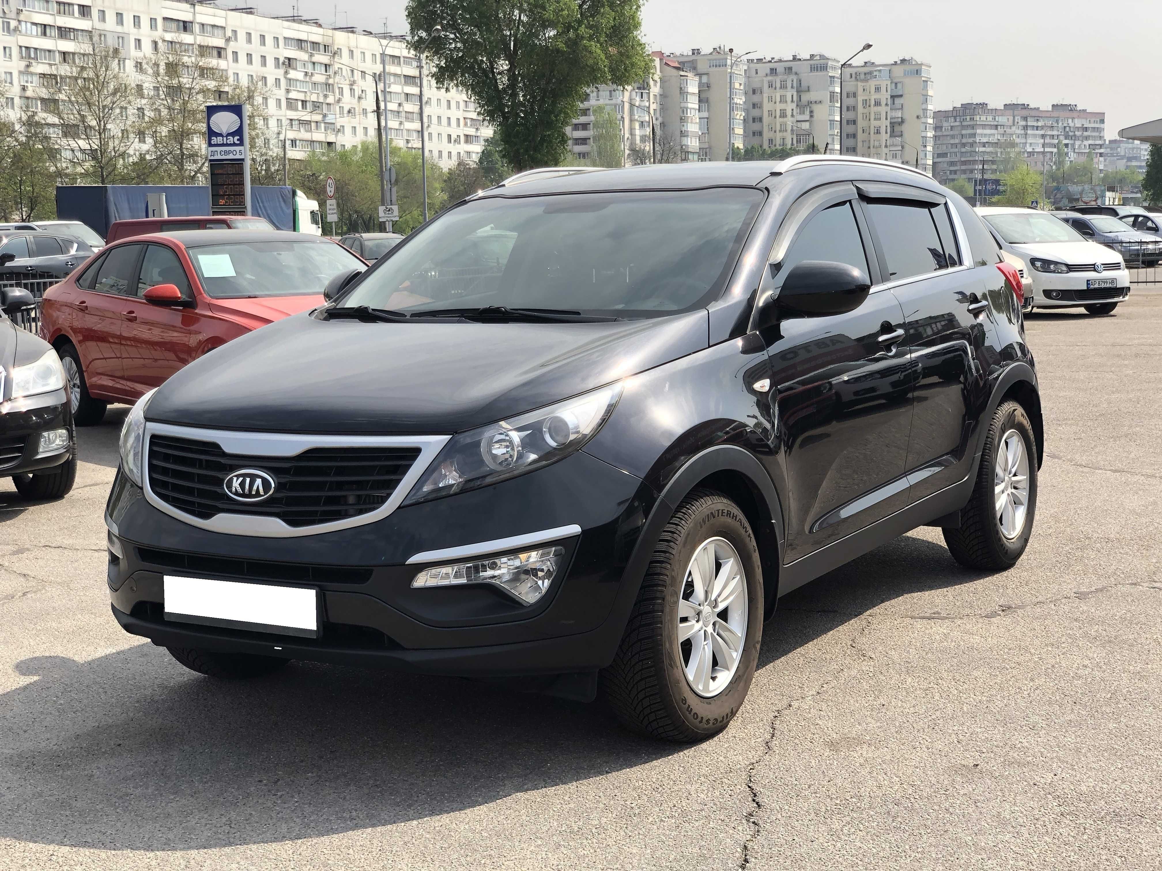 Продам ОФИЦИАЛЬНУЮ KIA Sportage 1.7 Turbo-Diesel 2011 года.