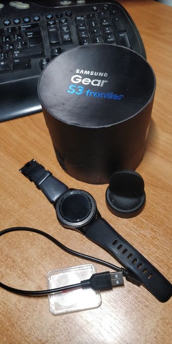 Смарт годинник Samsung Gear S3 Frontier