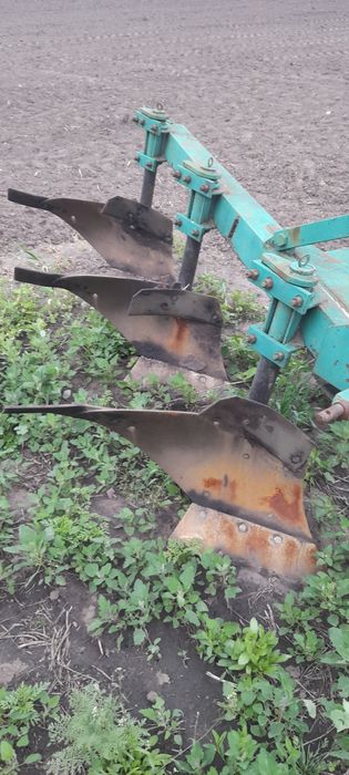 Продам плуг пнб3.35