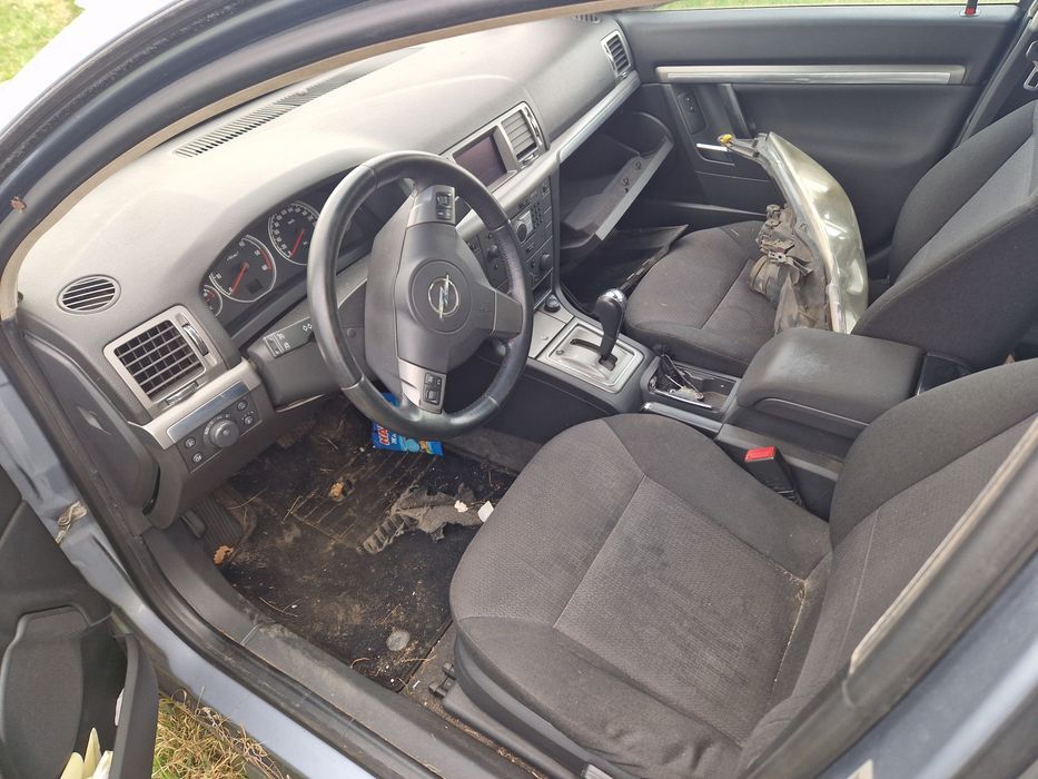 Opel vectra c lift kombi 1.9cdti z 163 na części