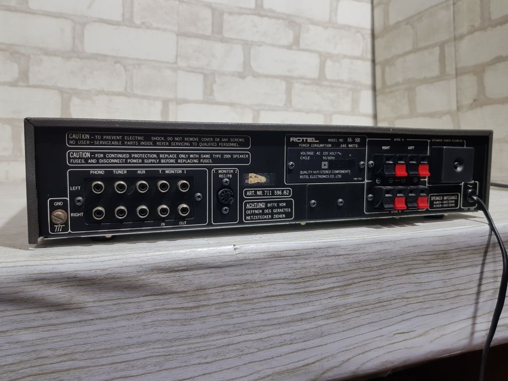 Стерео підсилювач ROTEL RA-500,*2x60 Вт, б/у з Німеччини