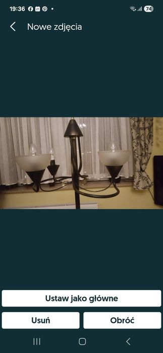 Lampa stojąca metalowa na trzy żarówki.