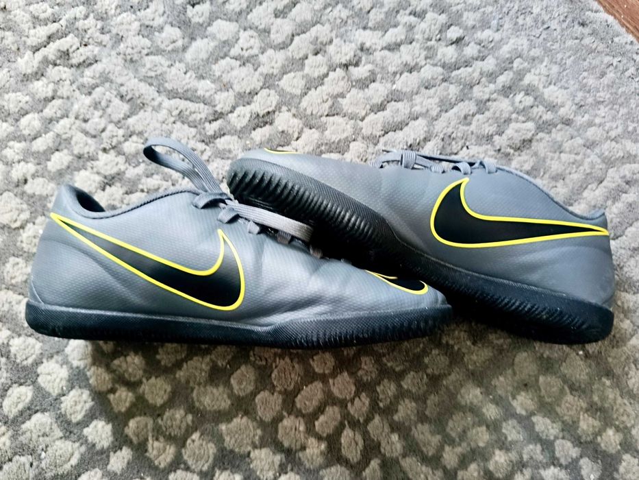 Buty halówki Nike Merculiar (rozmiar 35)