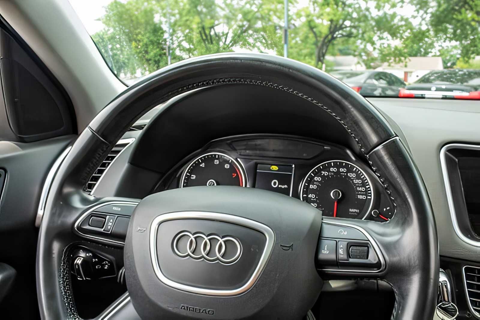 2016 Audi Q5  quattro