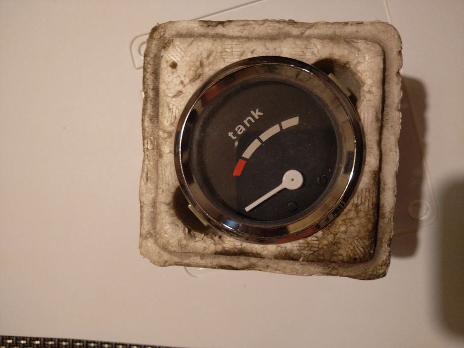 wskaznik paliwa Wartburg/Trabant DDR TGL  nowy