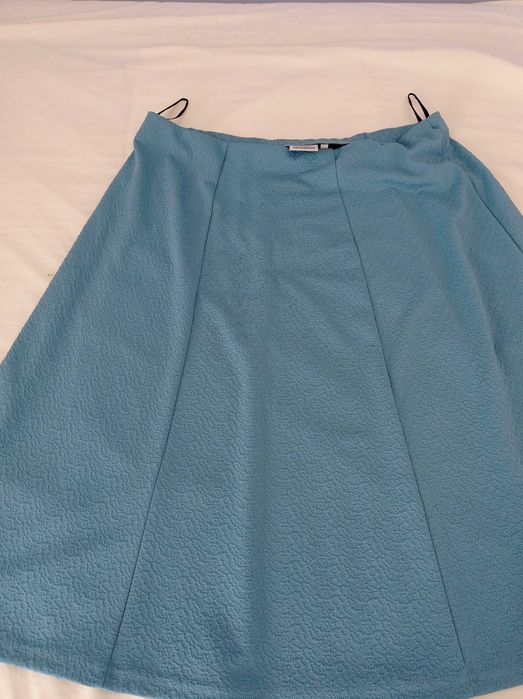 Spódnica nie używana , morska zieleń , letnia , rozmiar  L