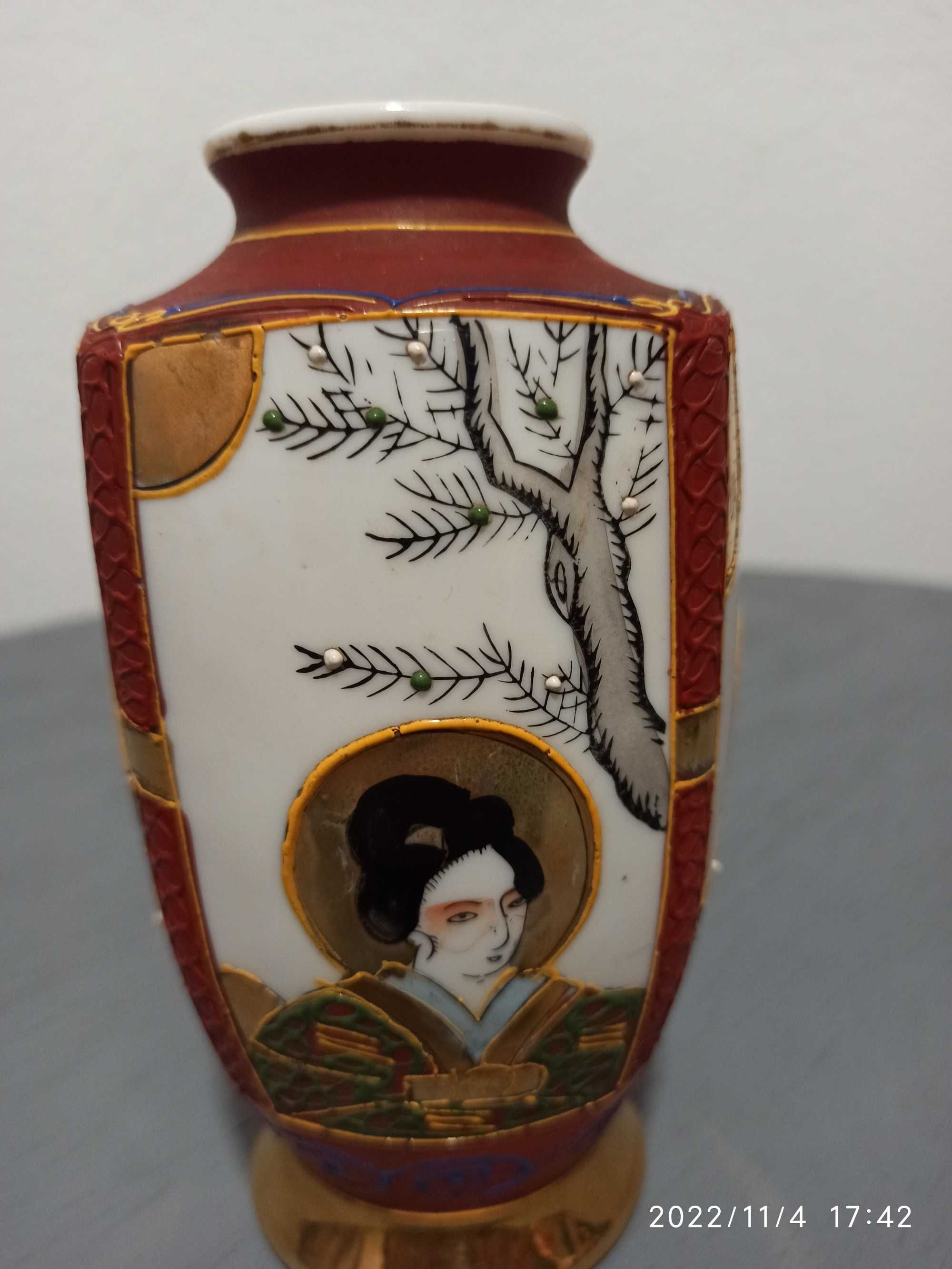 Porcelana Japońska sygnowana wys 16 cm