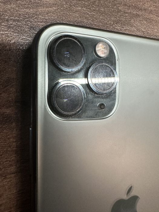 б/у iPhone 11 Pro 64GB (Midnight Green) 250$