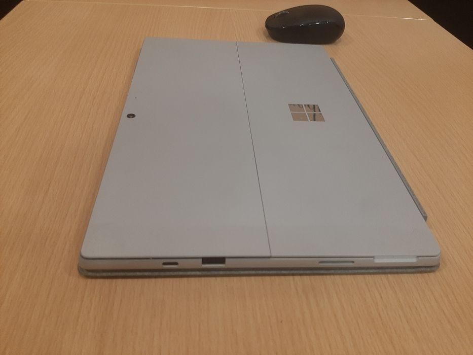 Surface Pro 7 - i7 + Teclado PT