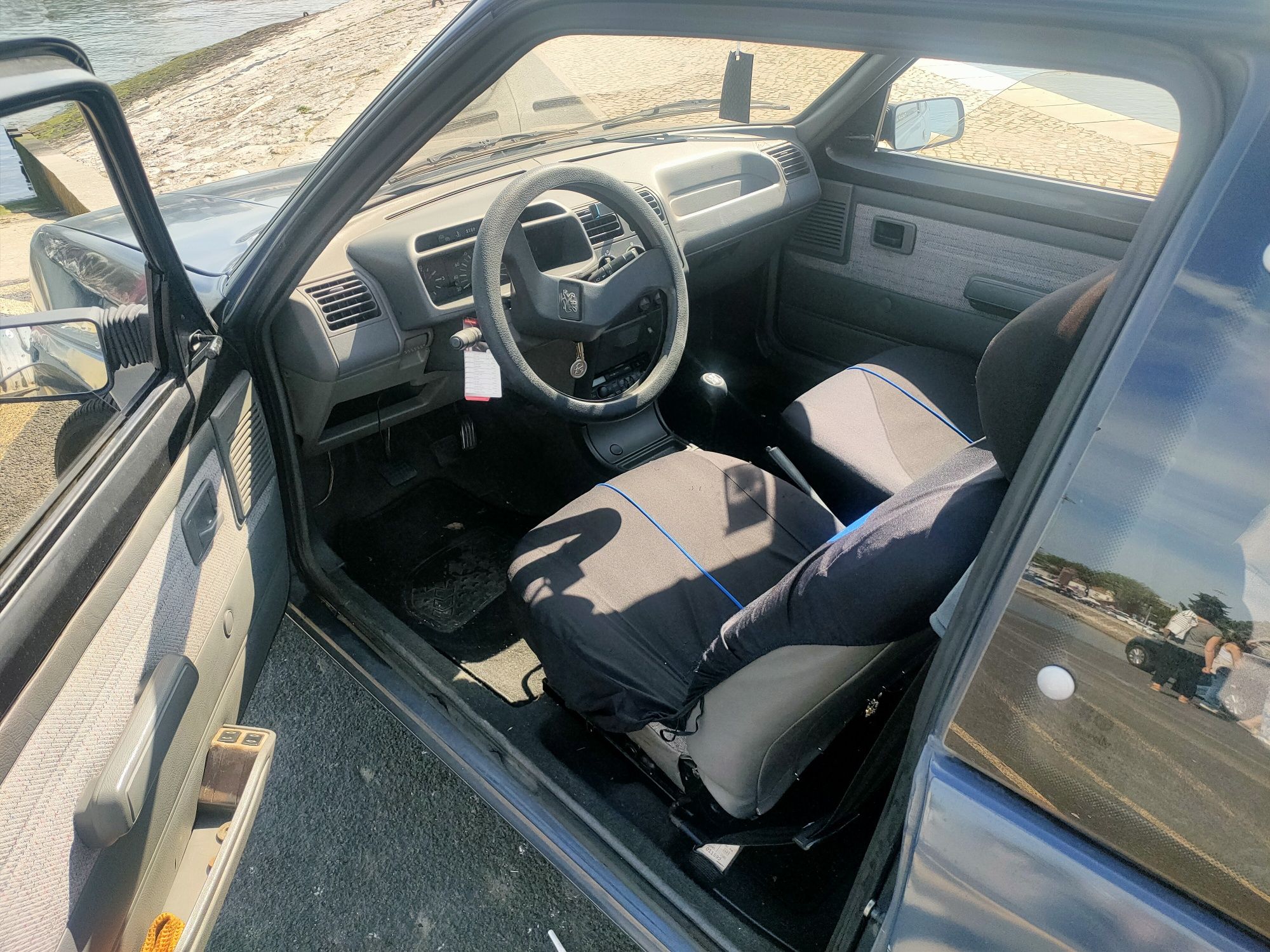 Peugeot 205 1.1 XR