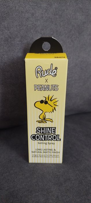 Utrwalacz do twarzy od Rude x Peanuts