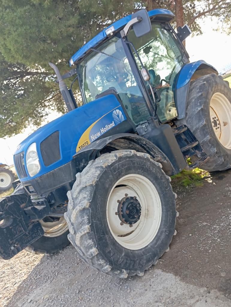 New holland t6070