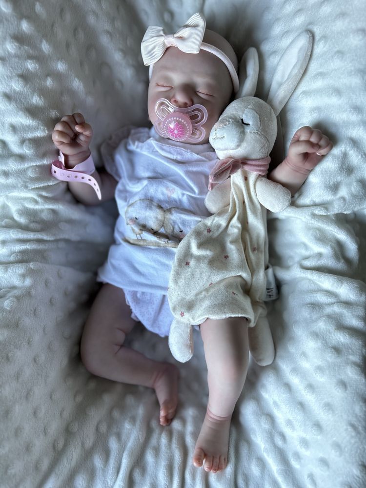 Bebé reborn com varias surpresas