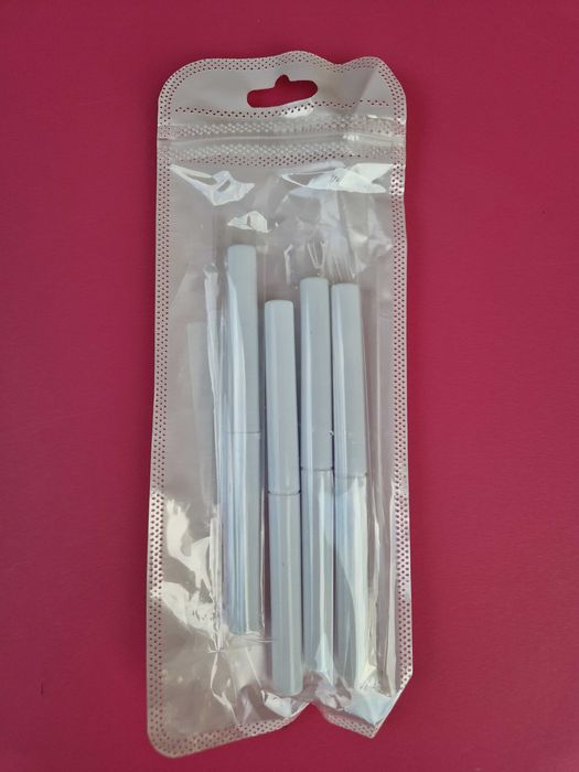 Zestaw 4 pędzli do żelu, nylon, nowe