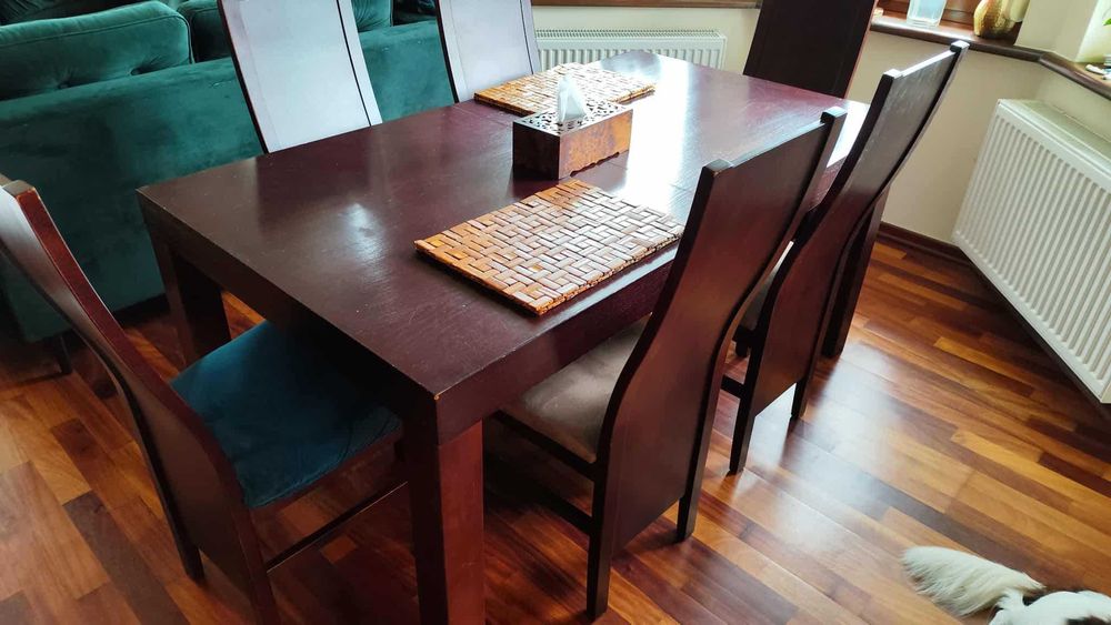 Komplet stół drewniany 90x160cm  (+ 2x60cm) i 10 krzeseł
