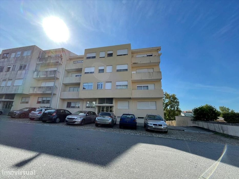 Apartamento T3 situado em Vilar do Andorinho