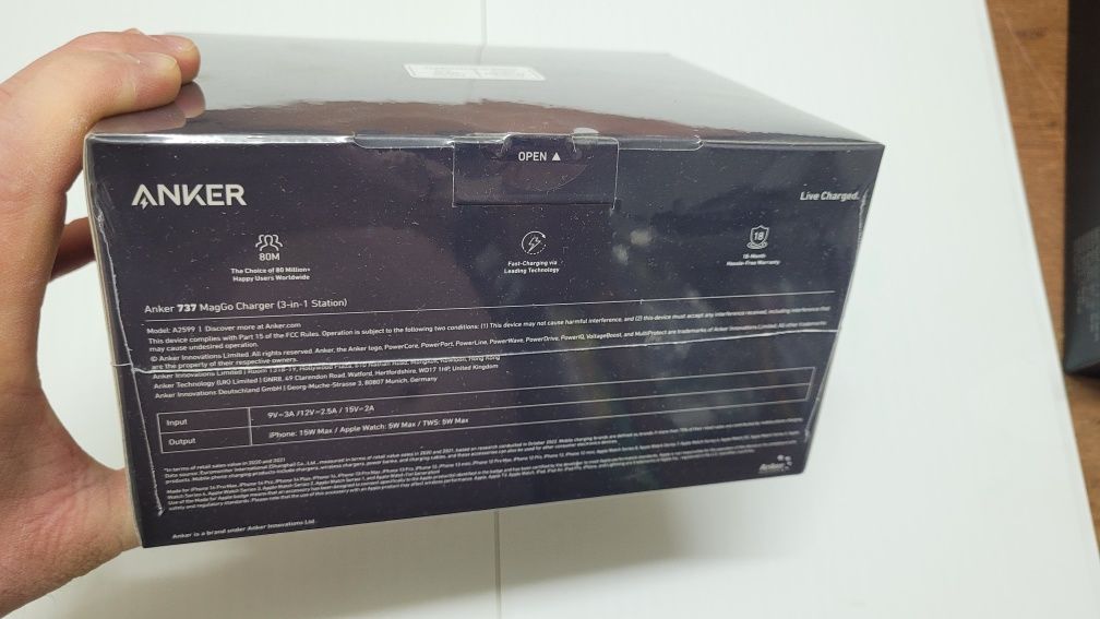Безпровідна зарядка Anker 737 MagGo MagSafe 15 W 3 в 1 для iPhone, год