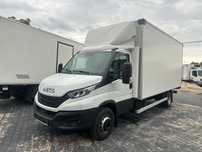 Iveco Daily 72-180  2023 r. Kontener + Winda  10 Palet , Serwisowany w ASO , kontener , izoterma , winda