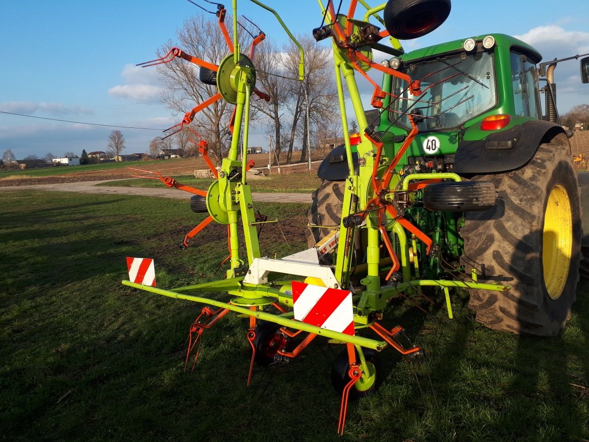 Przetrząsarka Claas Volto 640H Krone