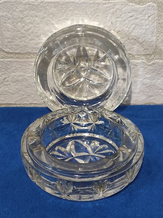 Винтажная хрустальная пепельница, декор.