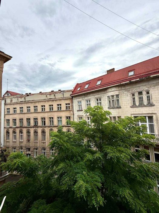 Продаж 4 кім. квартири вул. Стецька Центр Львова