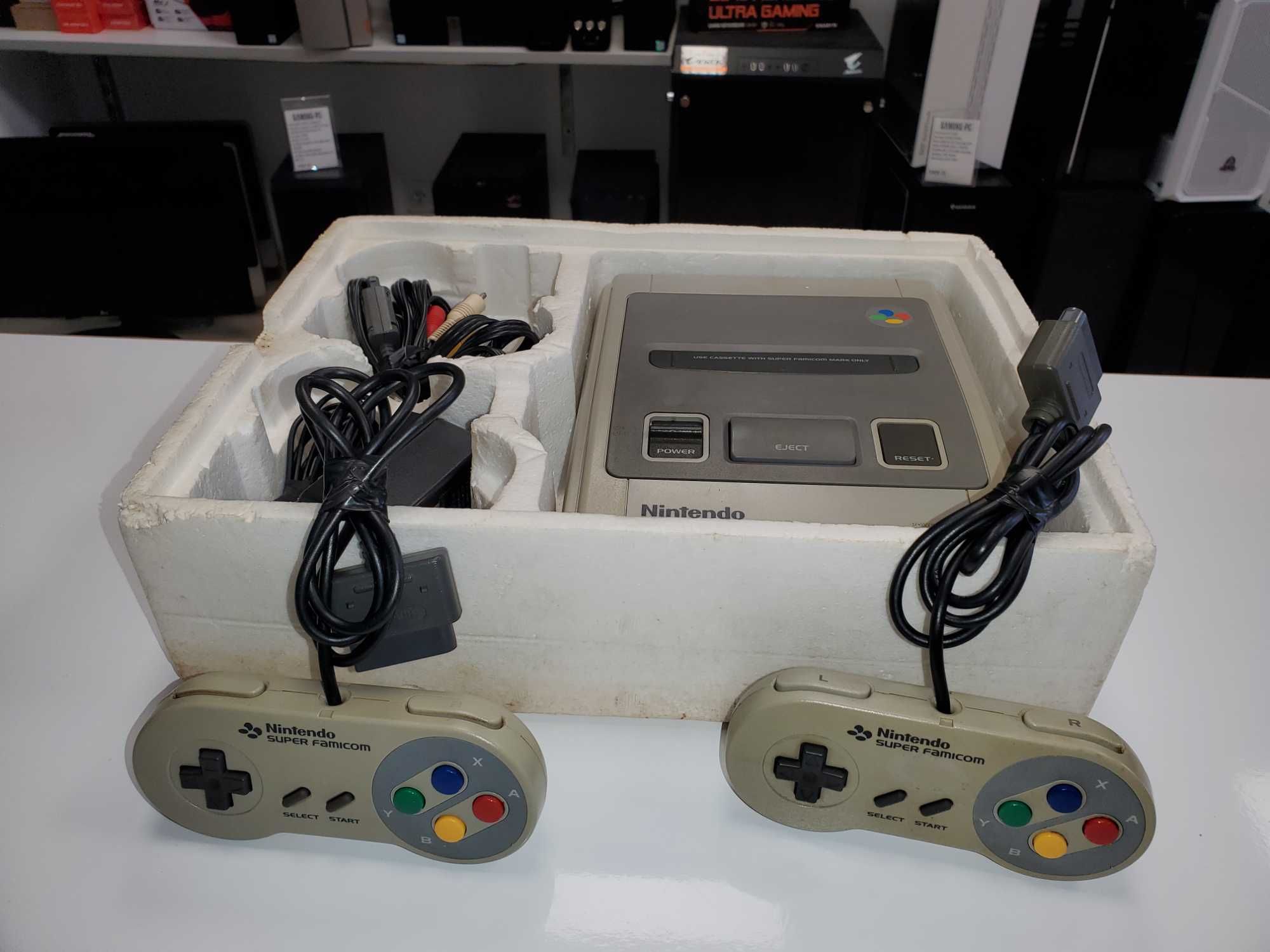Konsola Nintendo FAMICOM HVC-002 NTSC