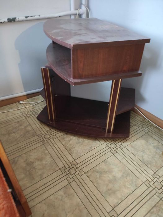 Obrotowa półka RTV