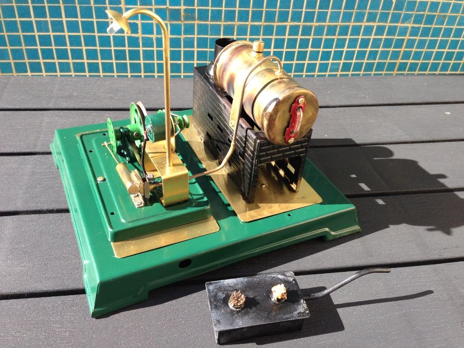 Brinquedo técnico Caldeira a vapor com gerador