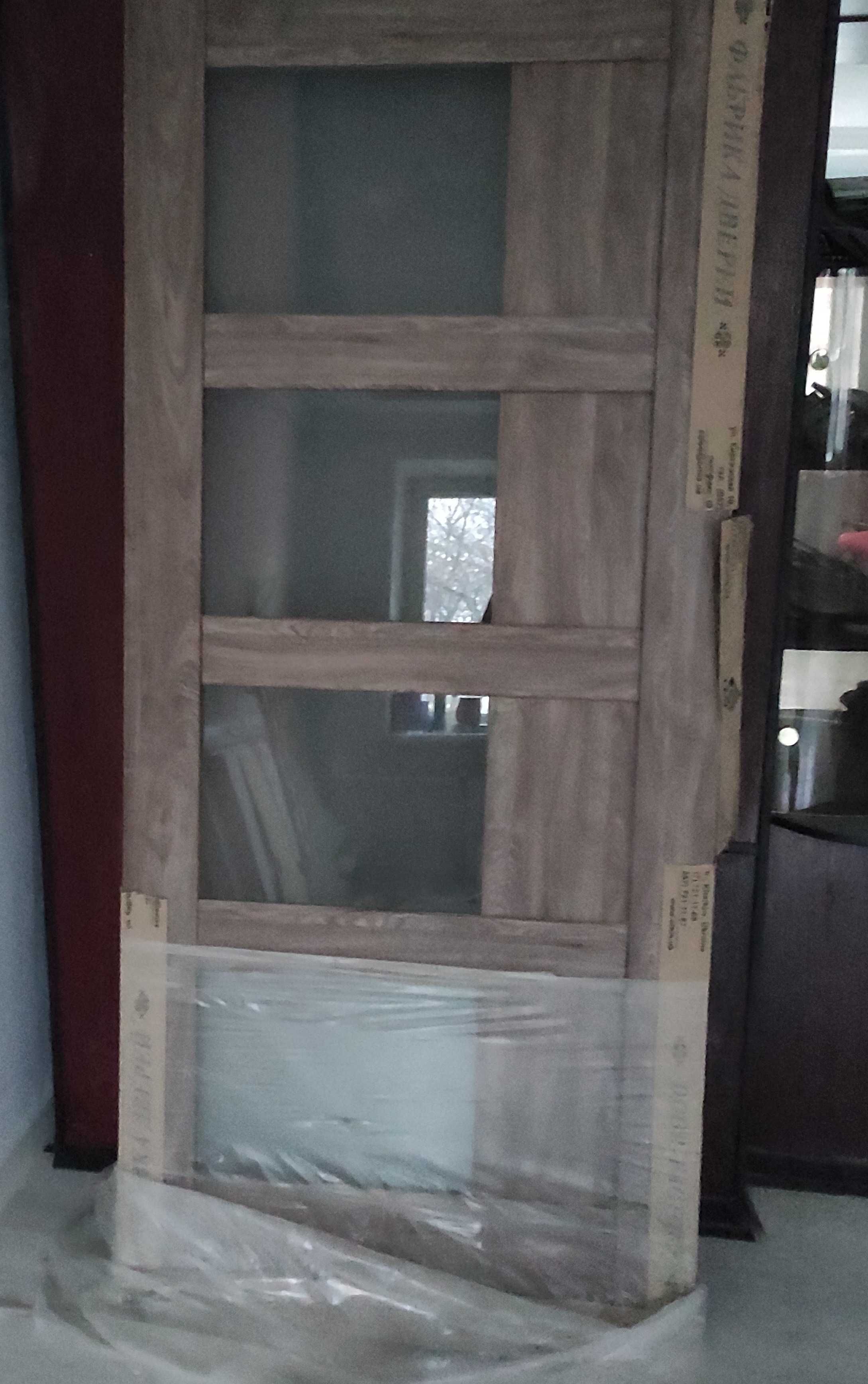 Дерев'яні міжкімнатні двері 200*90, шпон