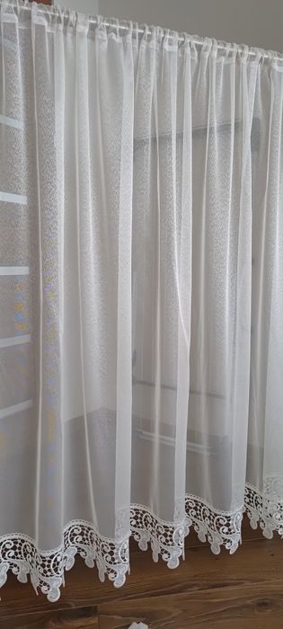 Nowa firanka z gipiurą ecru 120 cm