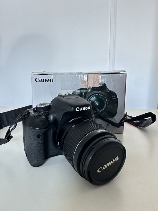 Продам фотоапарат  Canon 600d+обʼєктив 18-55