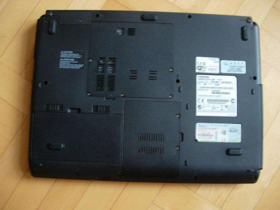 System operacyjny Laptop Toshiba Satellite używany, bez dysku twardego