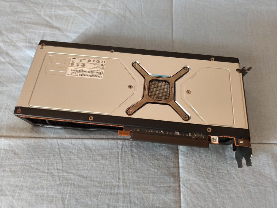 AMD Radeon RX 6800 XT