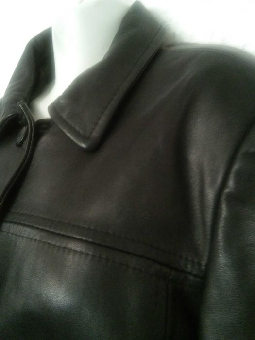 Czarna klasyczna skorzana kurtka r.40