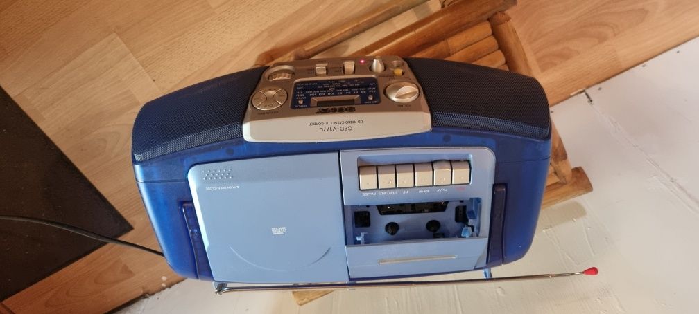 Sprzedam radiomagnetofon