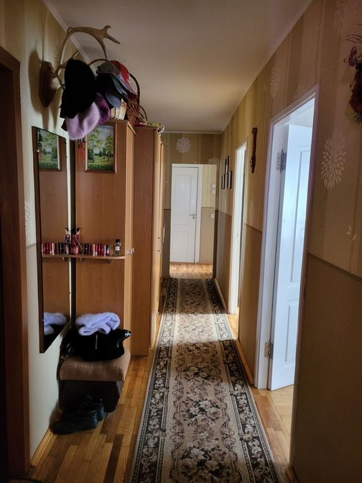 Продается 3 ком. квартира р-н ост. кинотеатра "Космос", 4/9