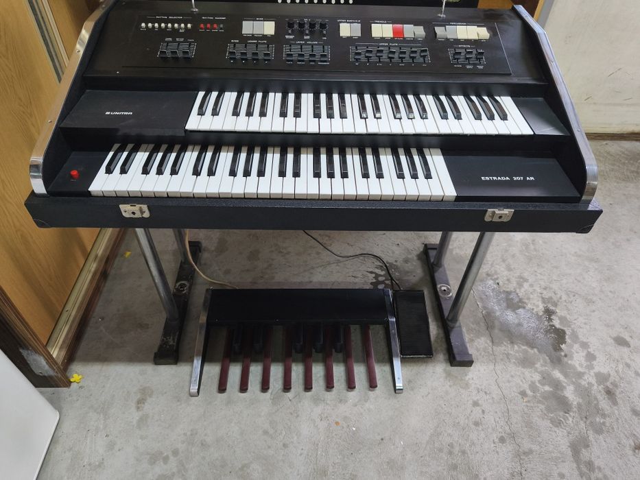 Organy Estrada 207 AX