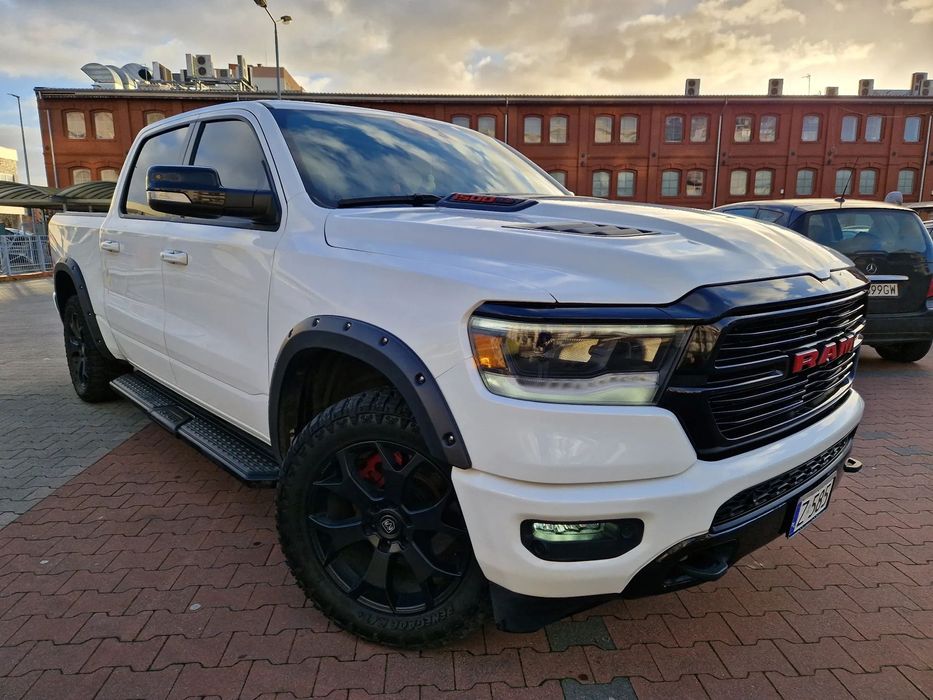 Dodge RAM 5.7 Hemi. 401 KM, 4X4, LPG, Laramie. Zarejestrowany
