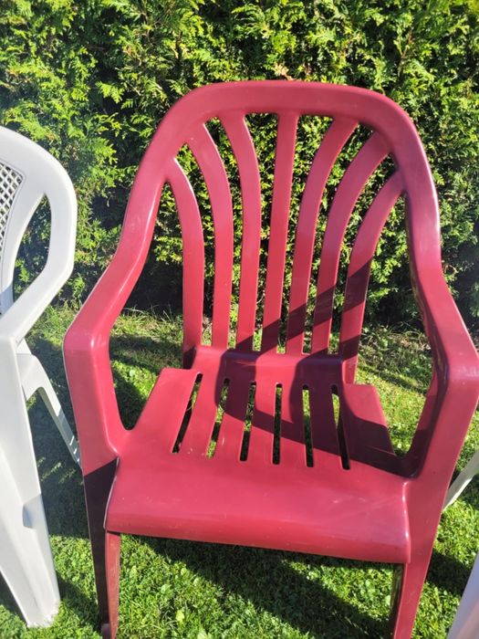 Krzesła ogrodowe, plastikowe, stan bdb