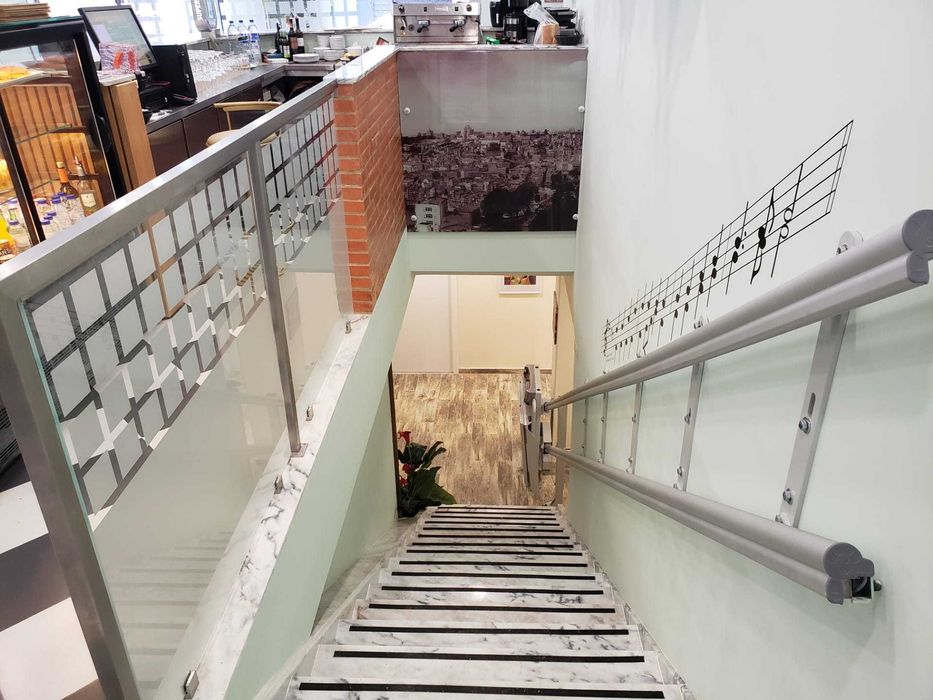 Ponto Comercial Completo: Restaurante com Estrutura de Karaokê