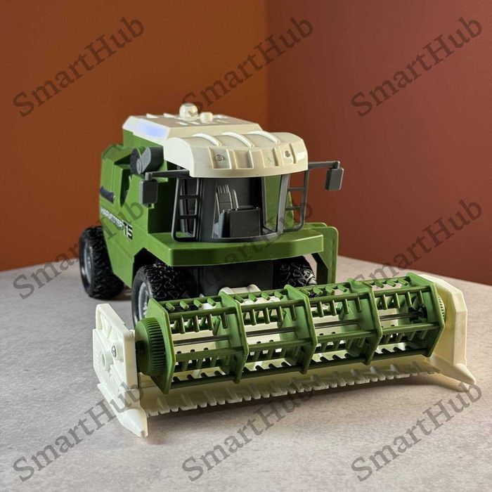 Комбайн на радиоуправлении «Житомир». Комбайн на пульте Трактор