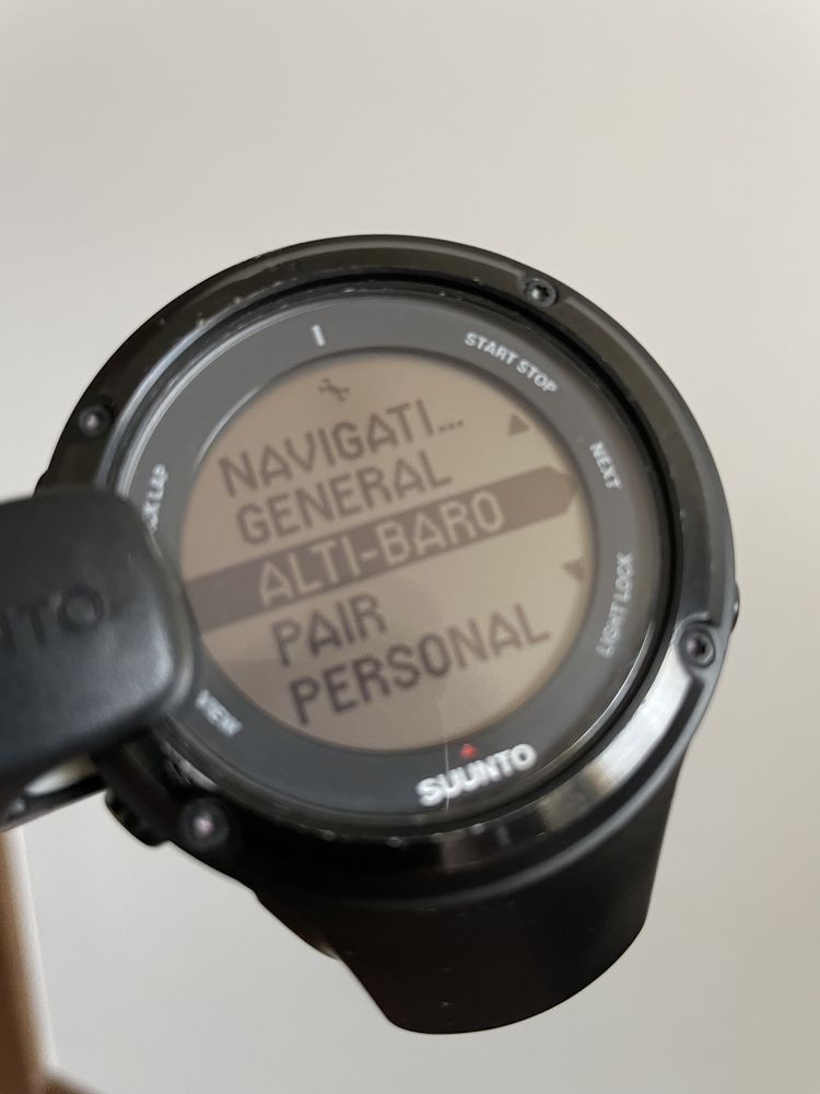 Suunto Ambit 2 (przewód do ładowania)