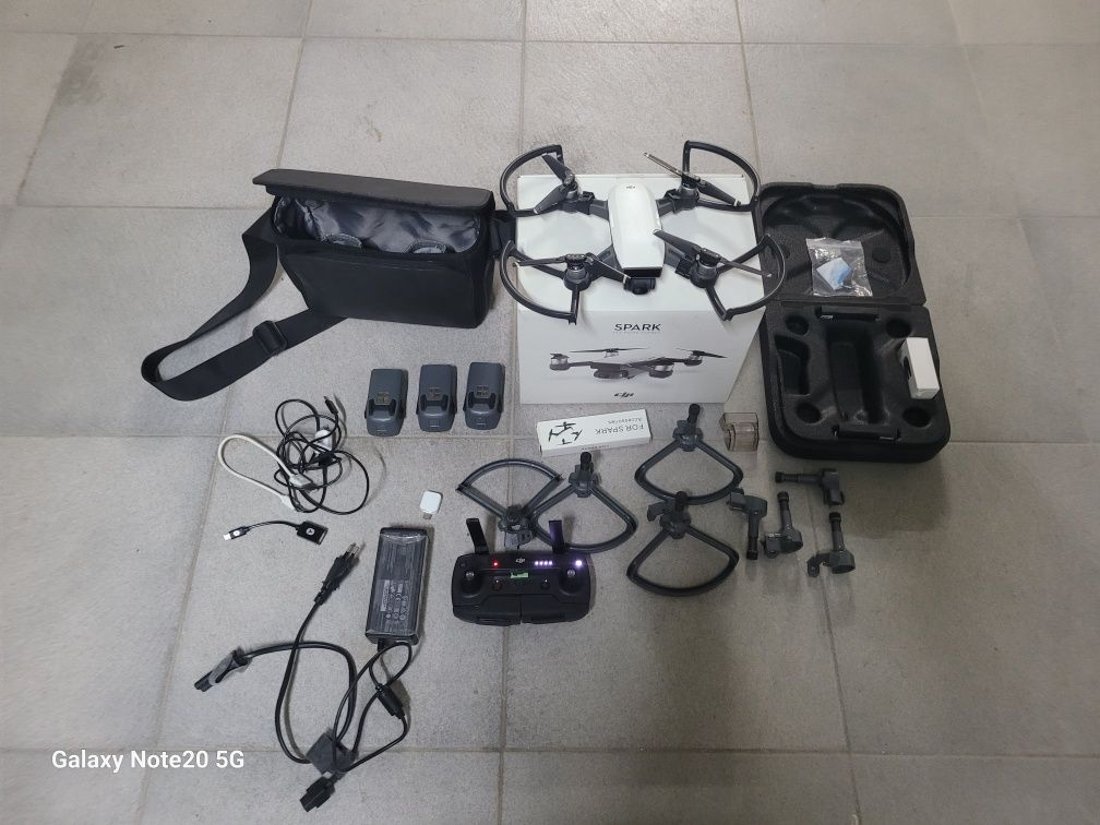 Venho  drone dji spark como novo  com todos os acessórios