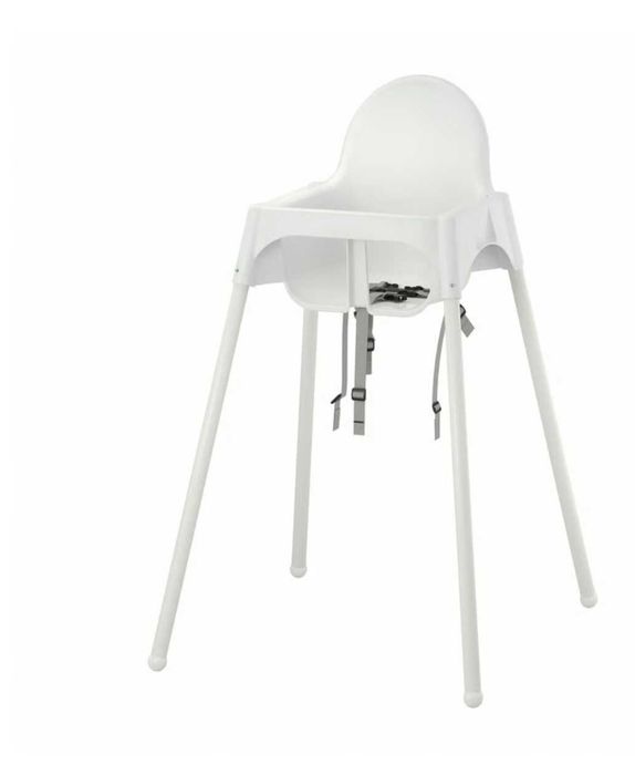 Colchão de berço e cadeira de alimentação