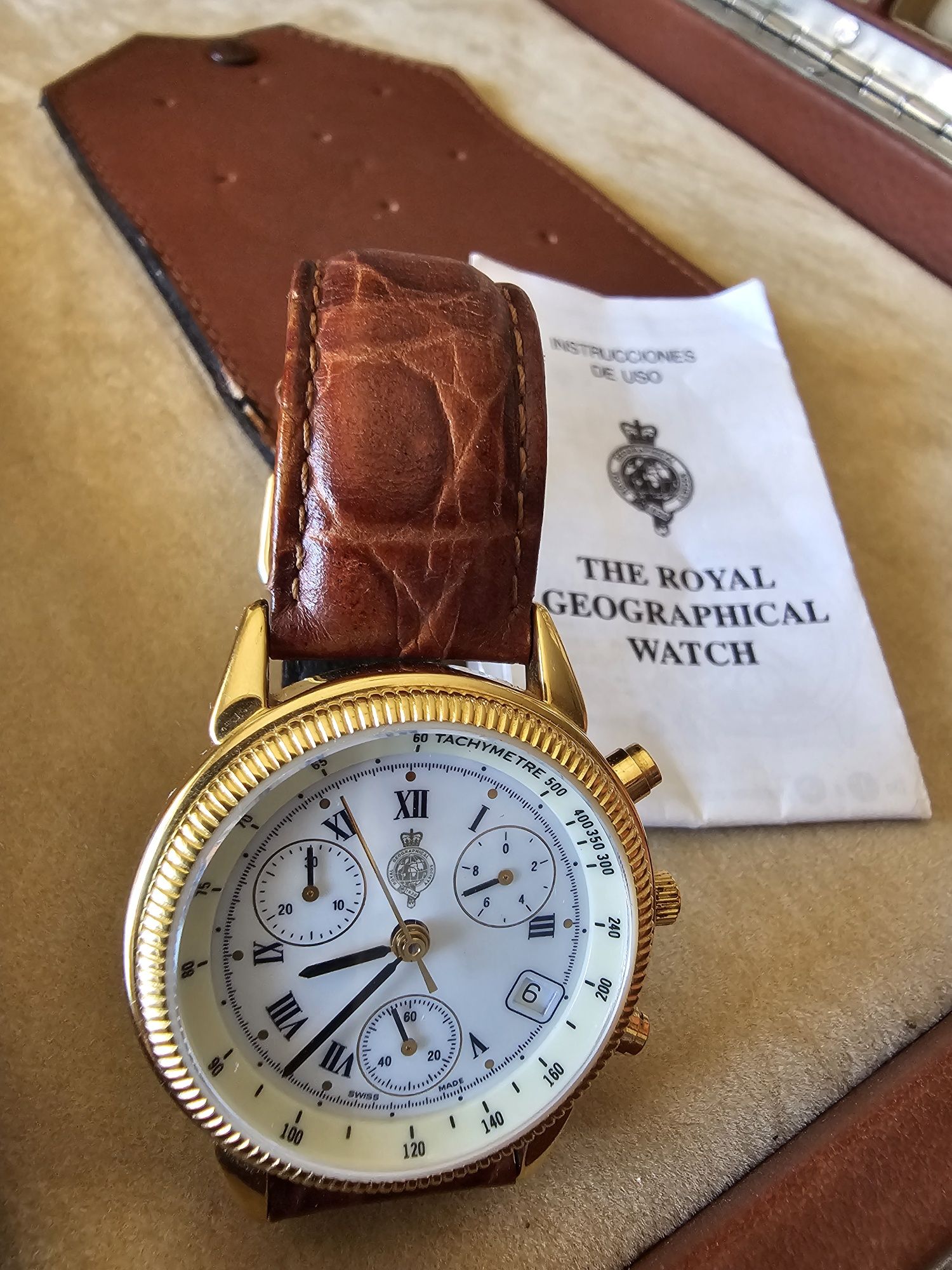 Royal geographical watch