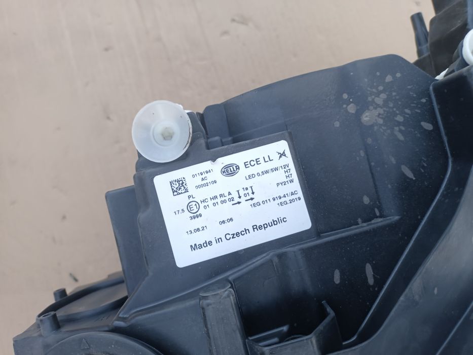 BMW 1 F20 F21 LIFT lampa lewa przód przednia