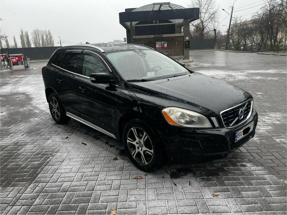 Volvo xc60 3.0t6 2011